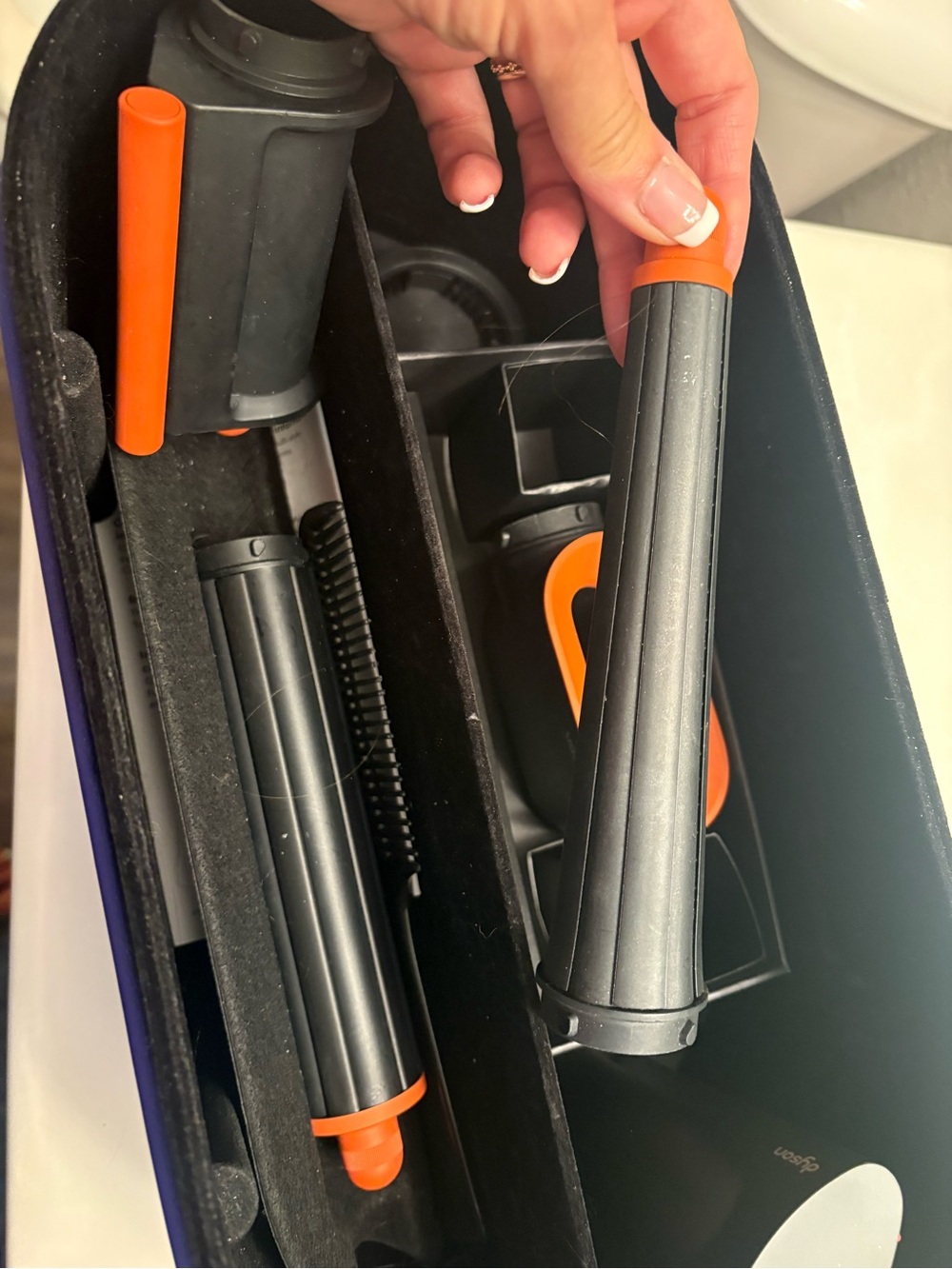 Dyson Airwrap i.d. Multi-Styler in blue and orange - Picture 8 of 12